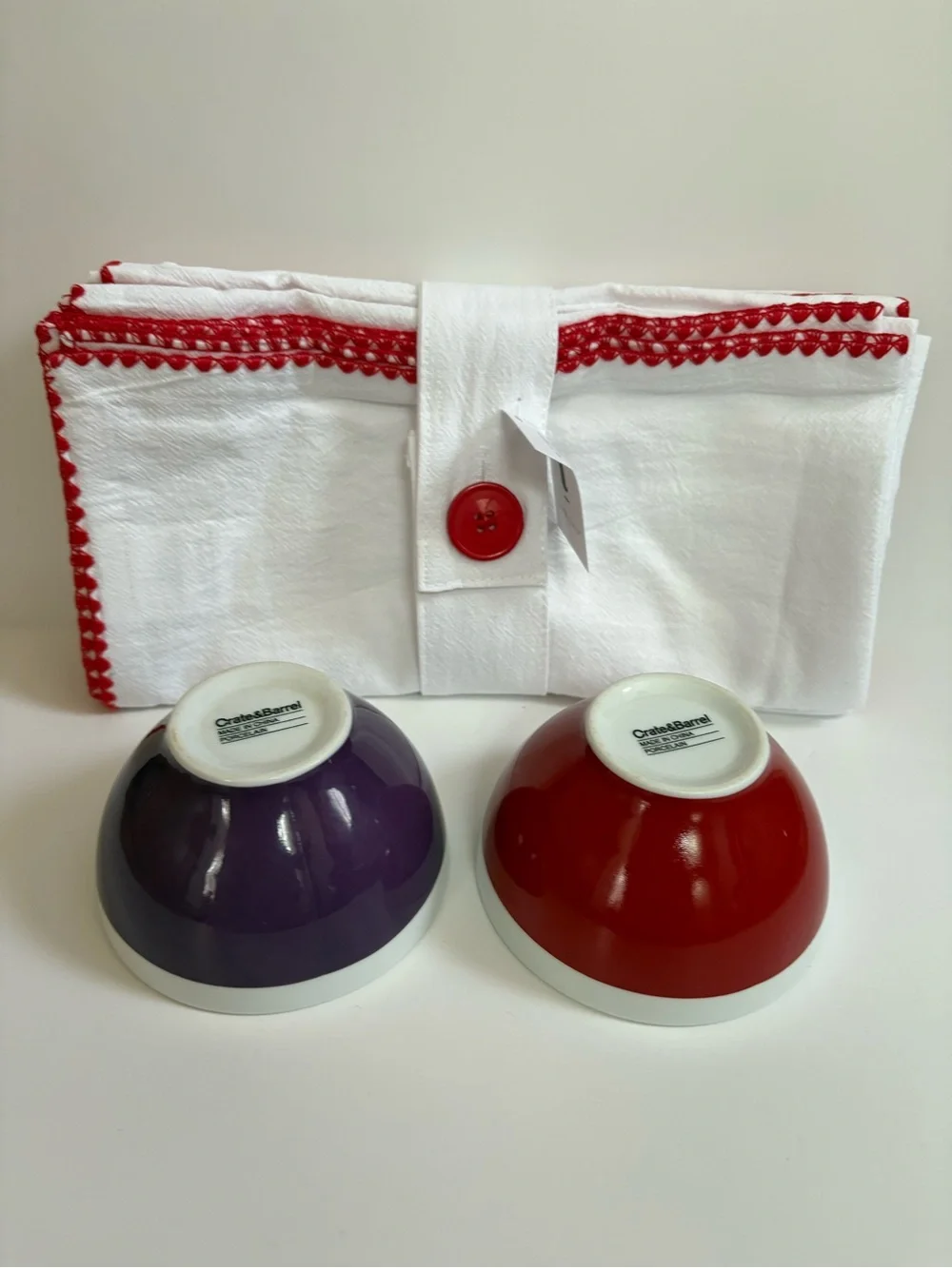Bundle Tableau cotton napkins 4pc + crate & barrel dip dish 2 pc